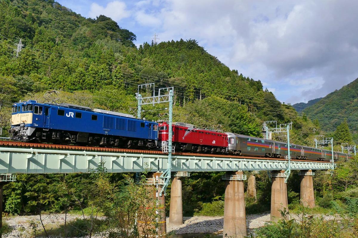 JR東日本の観光列車「カシオペア紀行」