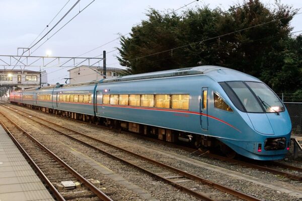 小田急の観光列車「ロマンスカー MSE」