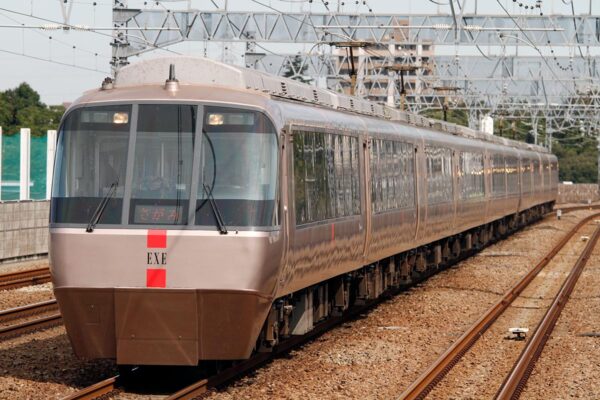 小田急の観光列車「ロマンスカー EXE」