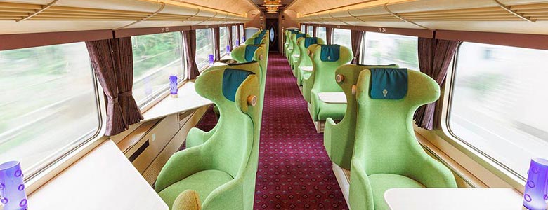 「古都・奈良」イメージの新観光列車「あをによし」