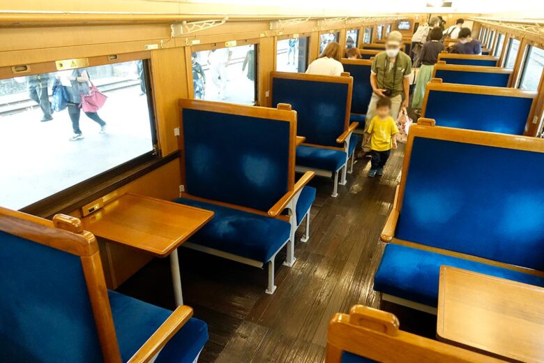 JR西日本の観光列車「SLやまぐち号」普通車指定席