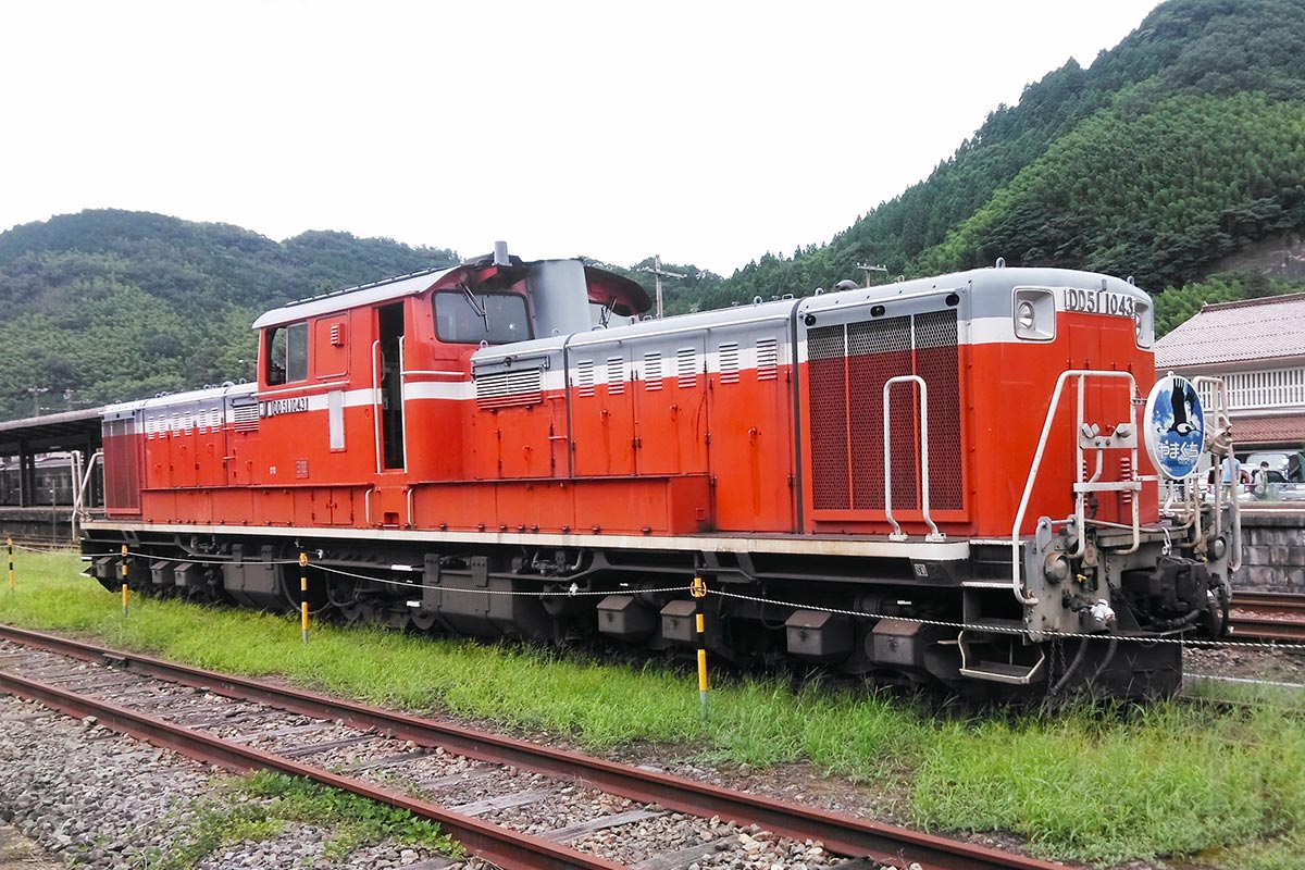 「DLやまぐち号」に使われるDD51形ディーゼル機関車