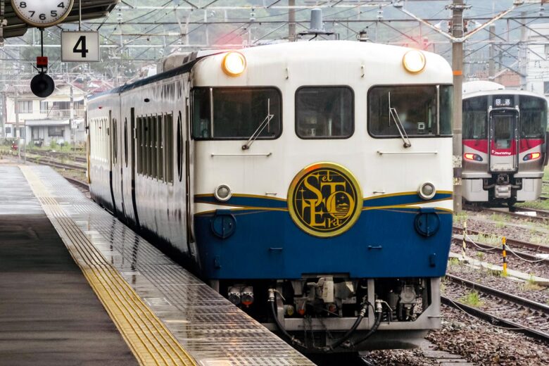 JR西日本の観光列車「etSETOra」