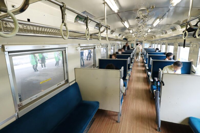 JR北海道の観光列車「くしろ湿原ノロッコ号」普通車両
