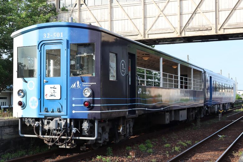 JR四国の観光列車「藍よしのがわトロッコ」