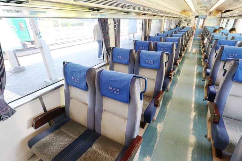 JR四国の観光列車「藍よしのがわトロッコ」一般車両