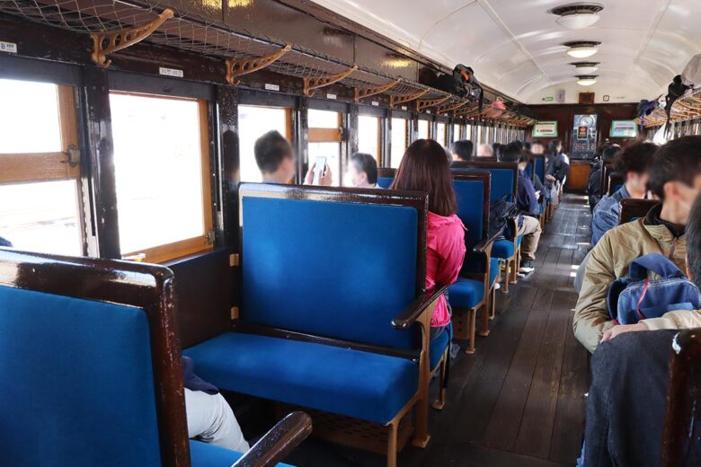 JR東日本の観光列車「SLぐんま」旧型客車