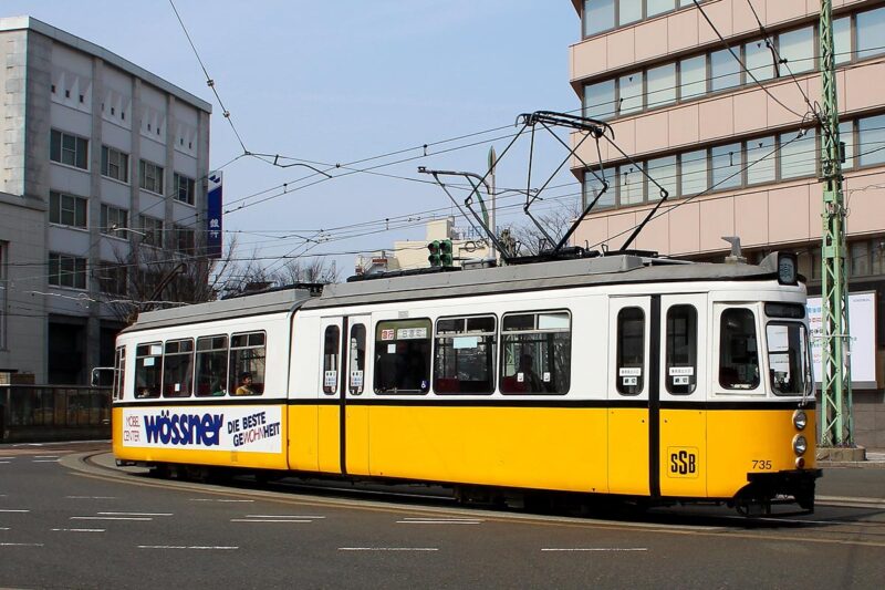 福井鉄道の観光列車「レトラム」