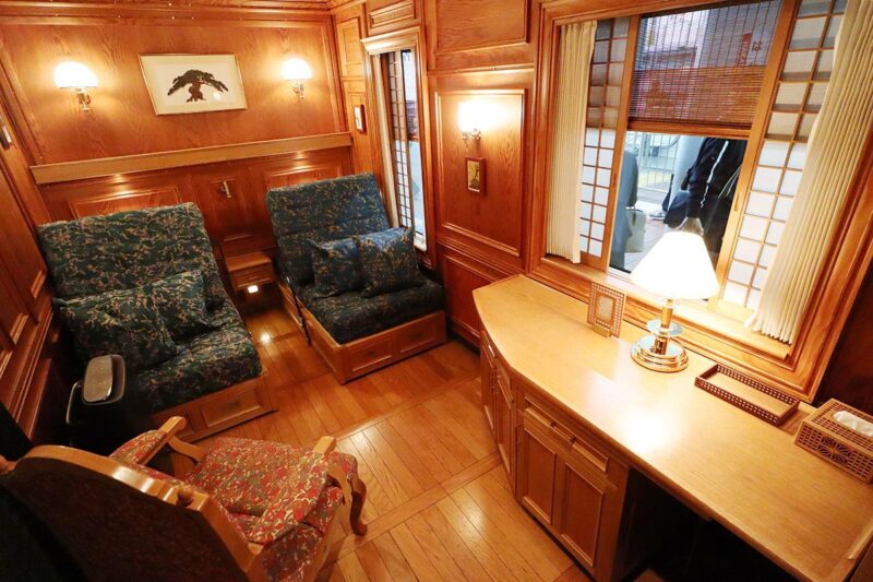 JR九州の豪華寝台列車「ななつ星in九州」スイート