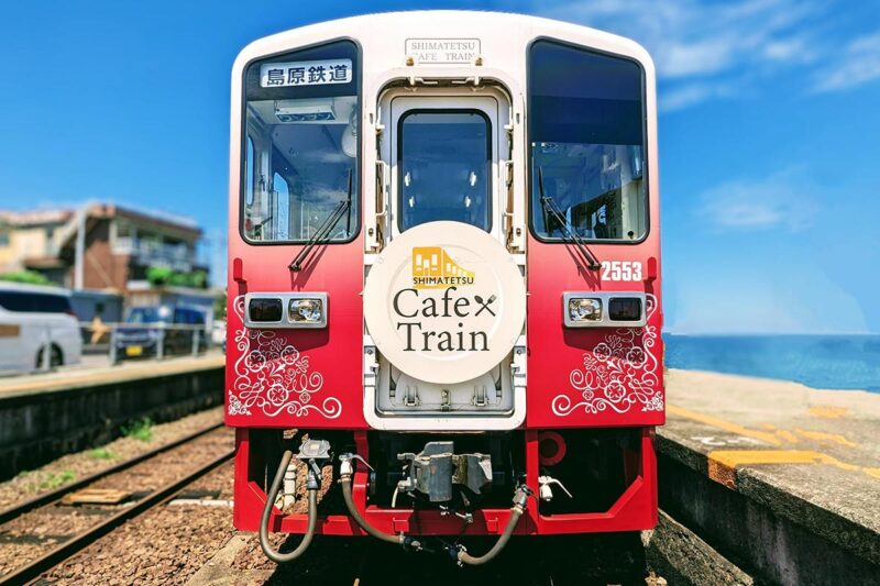 島原鉄道の観光列車「しまてつカフェトレイン」