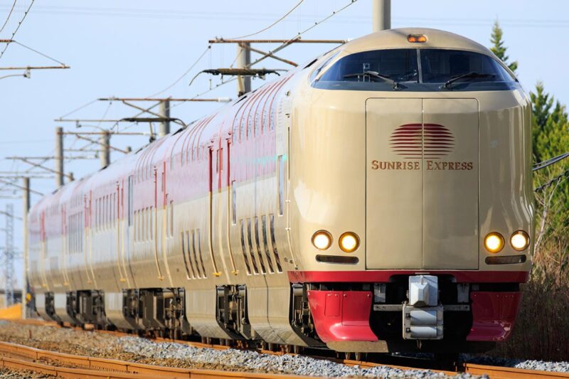 寝台特急「サンライズ出雲・瀬戸」の285系電車