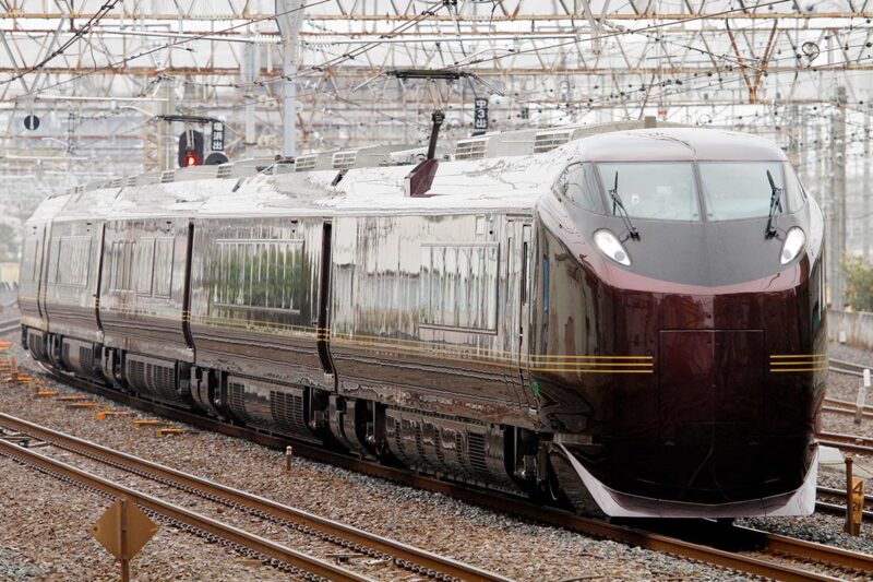JR東日本の観光列車「なごみ(和)」